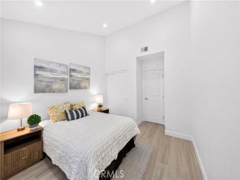 2303 W Millstream 104 Drive, Fullerton, CA