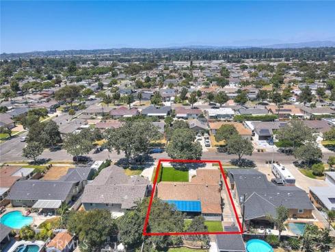 1342 W Southgate  , Fullerton, CA