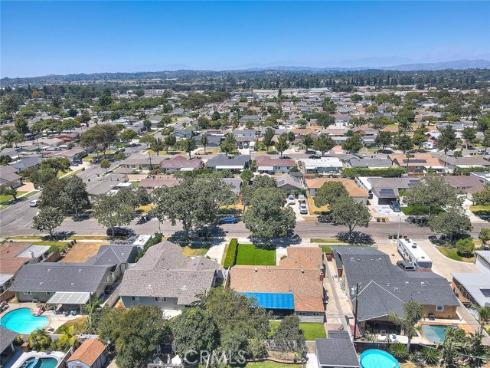 1342 W Southgate  , Fullerton, CA