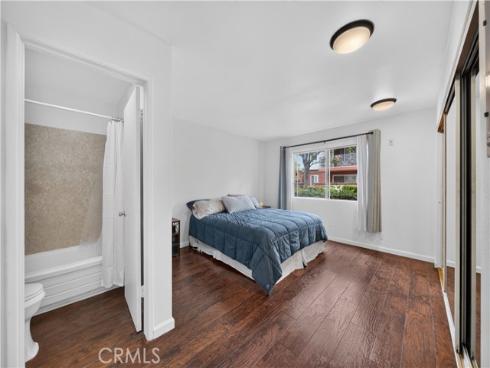 400 N Acacia B17 Avenue, Fullerton, CA