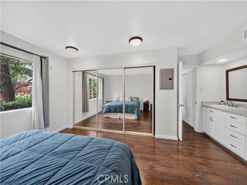 400 N Acacia B17 Avenue, Fullerton, CA