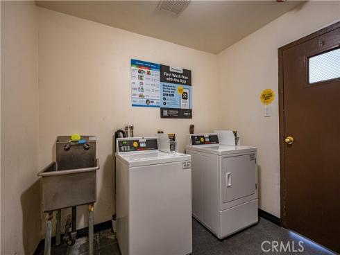 400 N Acacia B17 Avenue, Fullerton, CA