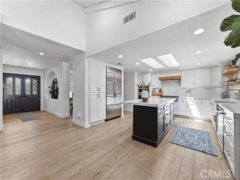 2101 Pioneer Avenue, Fullerton, CA
