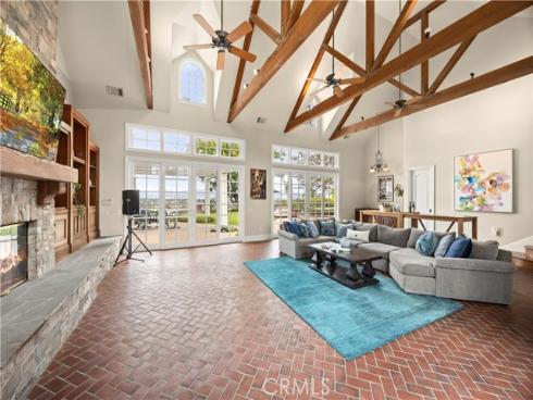 2061  Skyline   Drive, Fullerton, CA