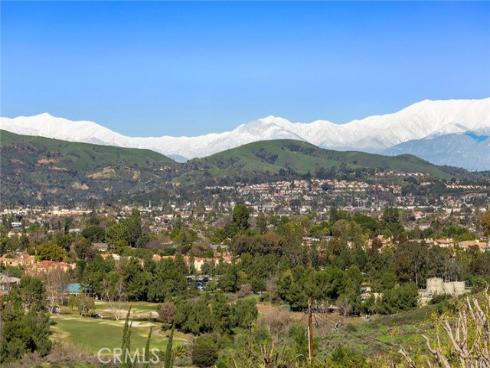 2061  Skyline   Drive, Fullerton, CA
