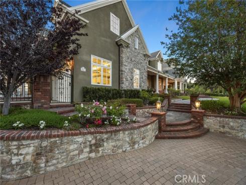 2061  Skyline   Drive, Fullerton, CA
