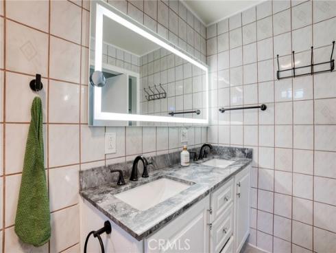 2525 W Olive   Avenue, Fullerton, CA