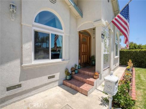 2525 W Olive   Avenue, Fullerton, CA