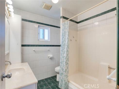 2525 W Olive   Avenue, Fullerton, CA