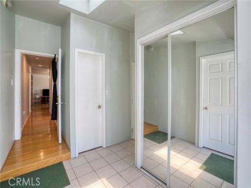 2525 W Olive   Avenue, Fullerton, CA