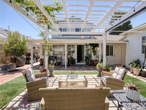 2525 W Olive   Avenue, Fullerton, CA