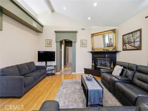 2525 W Olive   Avenue, Fullerton, CA