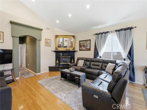 2525 W Olive   Avenue, Fullerton, CA