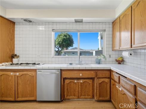 1484 W Maxzim Avenue, Fullerton, CA