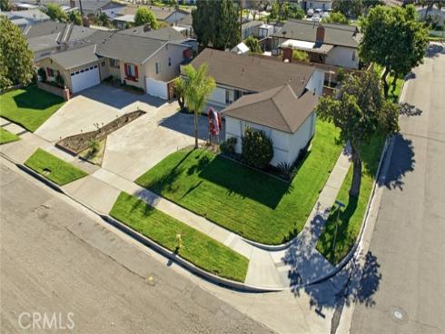 1484 W Maxzim Avenue, Fullerton, CA