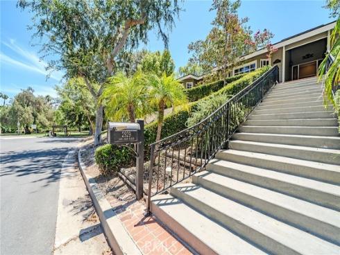 2929 San Juan , Fullerton, CA