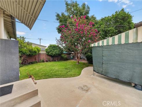 1700 W Ash , Fullerton, CA