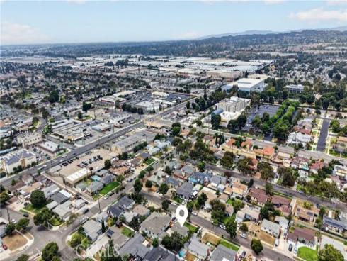 1700 W Ash , Fullerton, CA