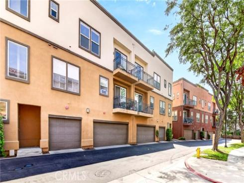 2256 Clark , Fullerton, CA