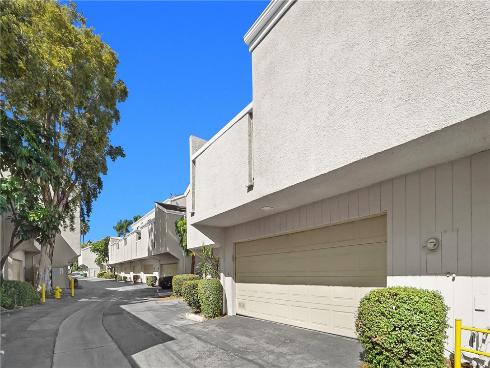 2956  Haddonfield  , Fullerton, CA