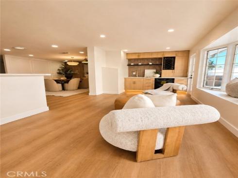 418  Del Monte  , Fullerton, CA