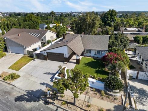 418  Del Monte  , Fullerton, CA