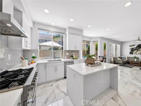 1238  Hampton   Court, Fullerton, CA