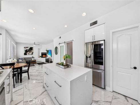1238  Hampton   Court, Fullerton, CA