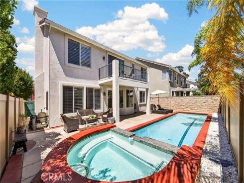 1238  Hampton   Court, Fullerton, CA