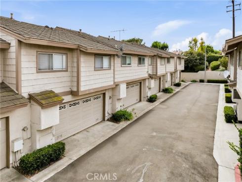 1569 Avenida Selva 201 , Fullerton, CA