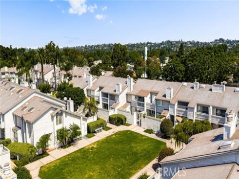 2220 E Chapman 54 Avenue, Fullerton, CA