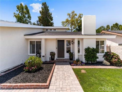 254  Las Riendas  , Fullerton, CA