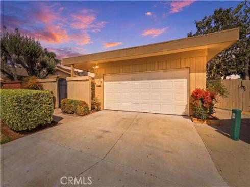 2915 Persimmon