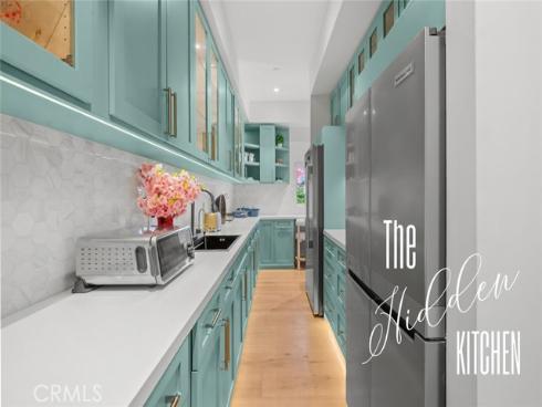 221 W Las Palmas , Fullerton, CA