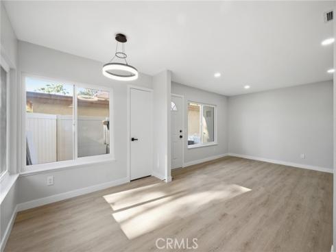 2351  Sutter  242  Way, Fullerton, CA