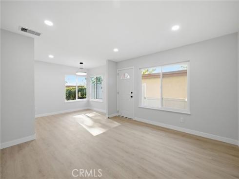 2351  Sutter  242  Way, Fullerton, CA