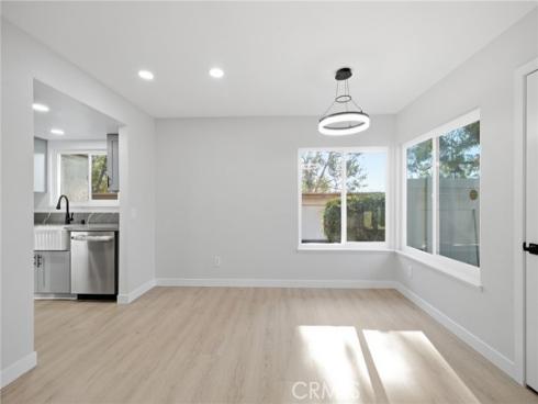 2351  Sutter  242  Way, Fullerton, CA