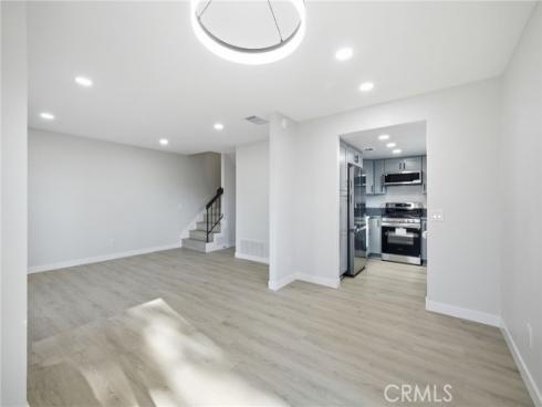 2351  Sutter  242  Way, Fullerton, CA