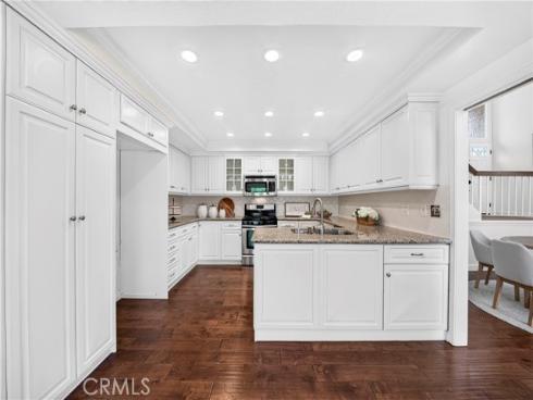 636  Colonial   Circle, Fullerton, CA