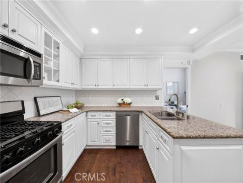 636  Colonial   Circle, Fullerton, CA