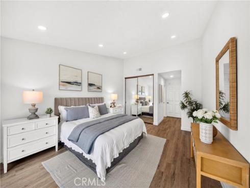 636  Colonial   Circle, Fullerton, CA