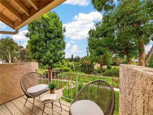 636  Colonial   Circle, Fullerton, CA