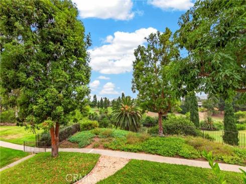 636  Colonial   Circle, Fullerton, CA