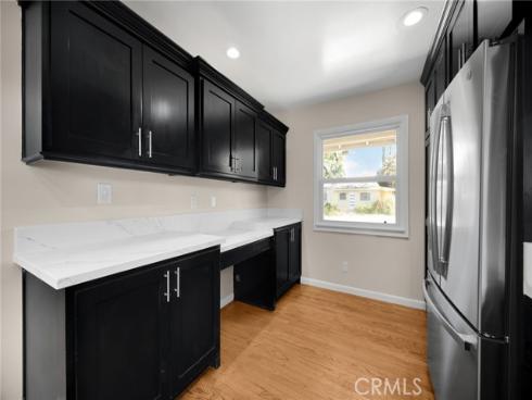 913 N Raymond , Fullerton, CA
