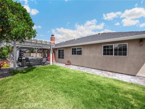 1040  El Mirador   Drive, Fullerton, CA