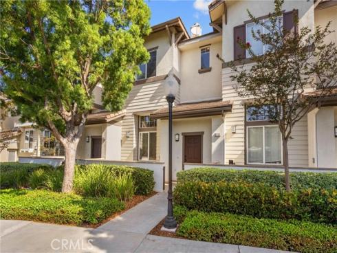 2252 Schlaepfer , Fullerton, CA