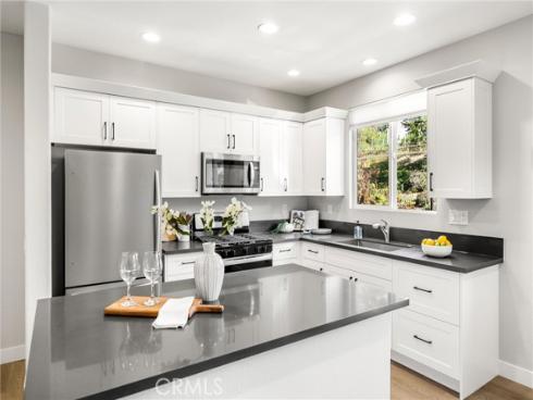 2252 Schlaepfer , Fullerton, CA