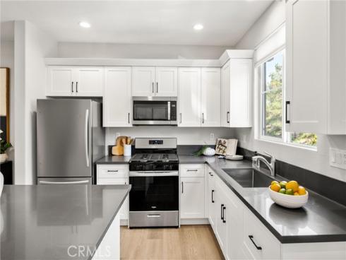 2252 Schlaepfer , Fullerton, CA