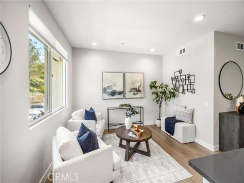 2252 Schlaepfer , Fullerton, CA