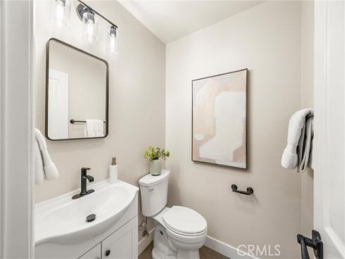2252 Schlaepfer , Fullerton, CA